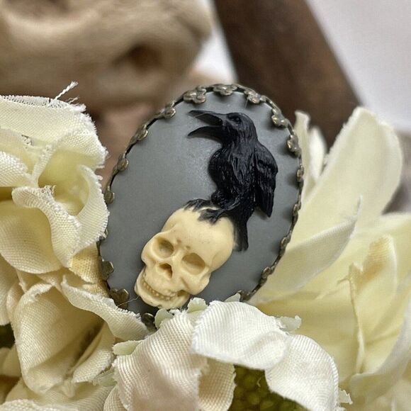 Renaissance CAMEO Skull Black Crow Raven gothic Ring Adjustable Christmas gift - Picture 15 of 16